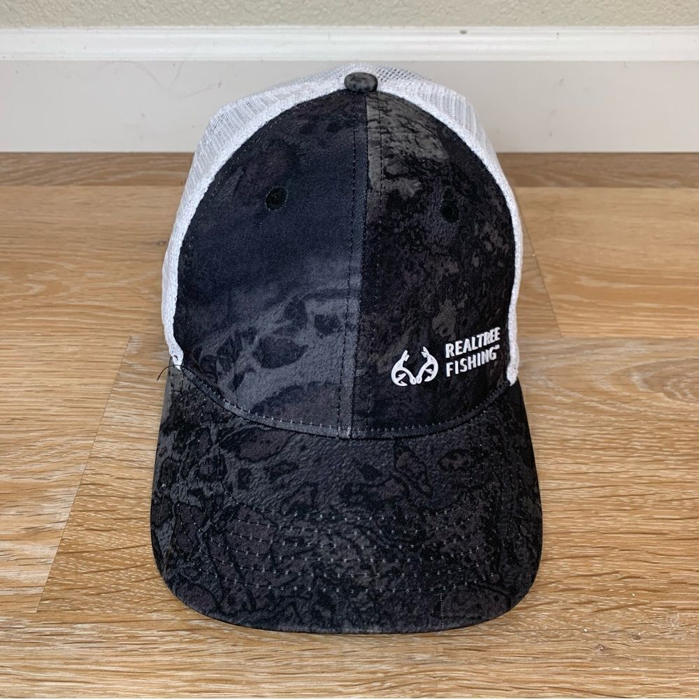 Realtree Fishing Black Gray Half Mesh Cap Hat, Size L/XL